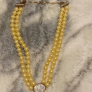 Avon Presidents Club reversible Elegant Gold Pearl Necklace with Crystal stones
